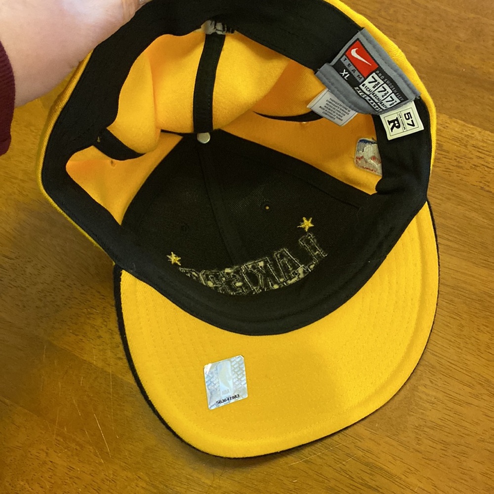 LA Lakers Cap Black Yellow Vintage NBA Nike EUC XL - Picture 7 of 8